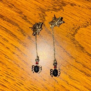 Vintage 2007 Avon Spider Web Chain Earrings